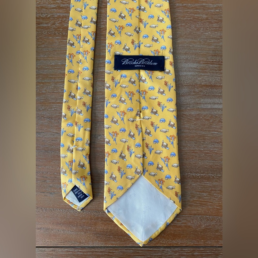 Brooks Brothers Turtles Pattern Silk Tie